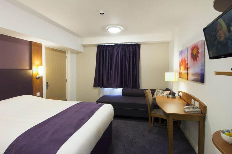 Premier Inn Swanley ภายนอก รูปภาพ